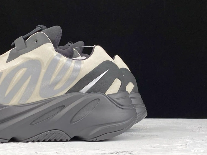 FY3729 Boost MNVN Bone Adidas Yeezy 700 0803